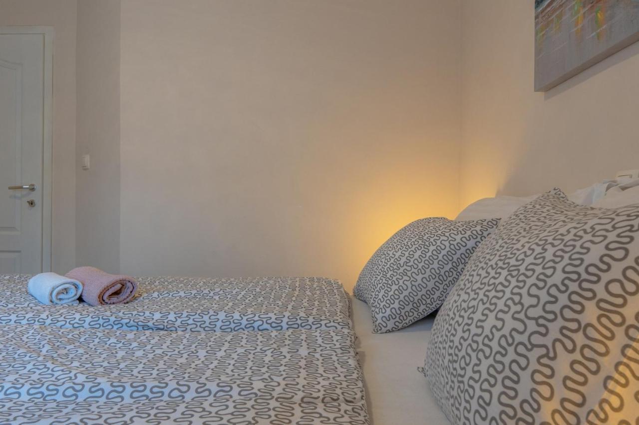Apartments Sum Mora Vir Εξωτερικό φωτογραφία